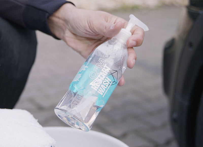 GYEON - Q²M Restart Wash - Concentrated Wash Soap Infused with Iron Remover (400ml)