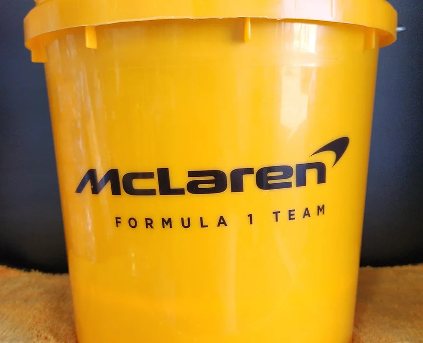 Mclaren Car Care - 14L bucket with grit guard